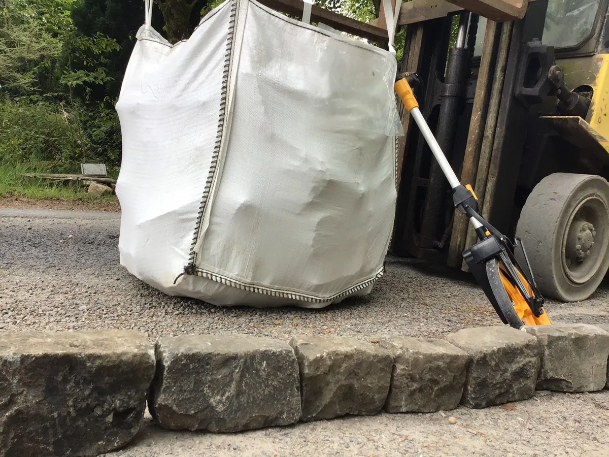 20m Old Salvage Black Granite  6" Kerbstone Deal - Image 2