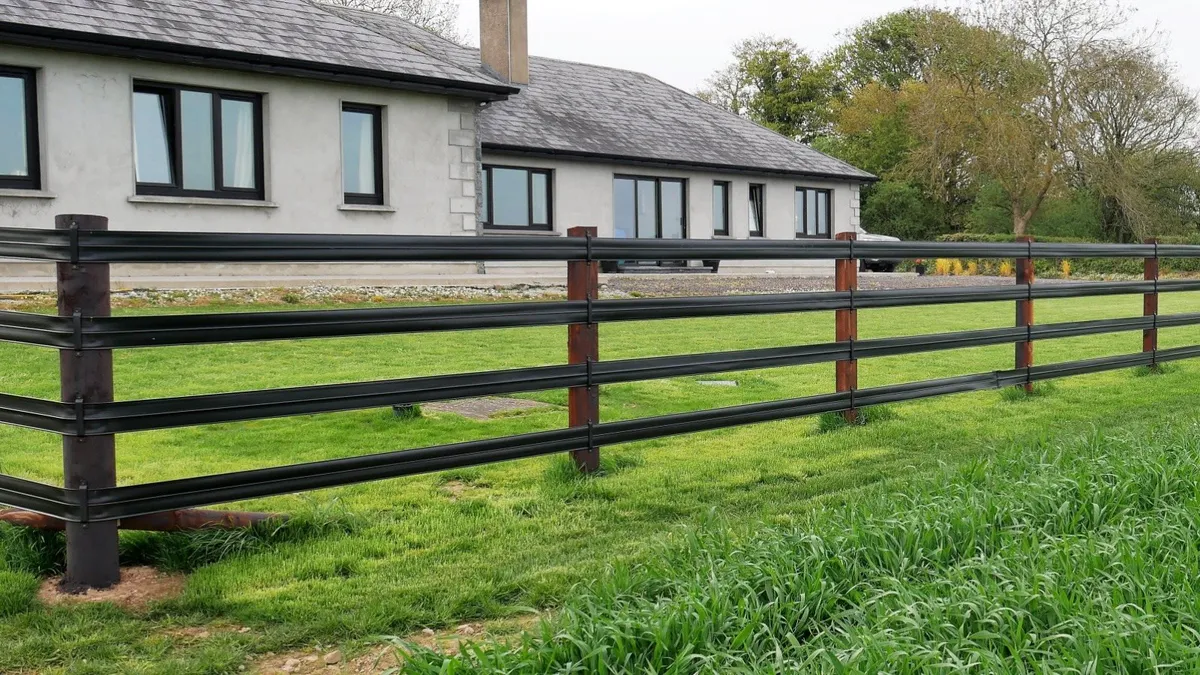 Flexible Rail Fencing System - Image 1
