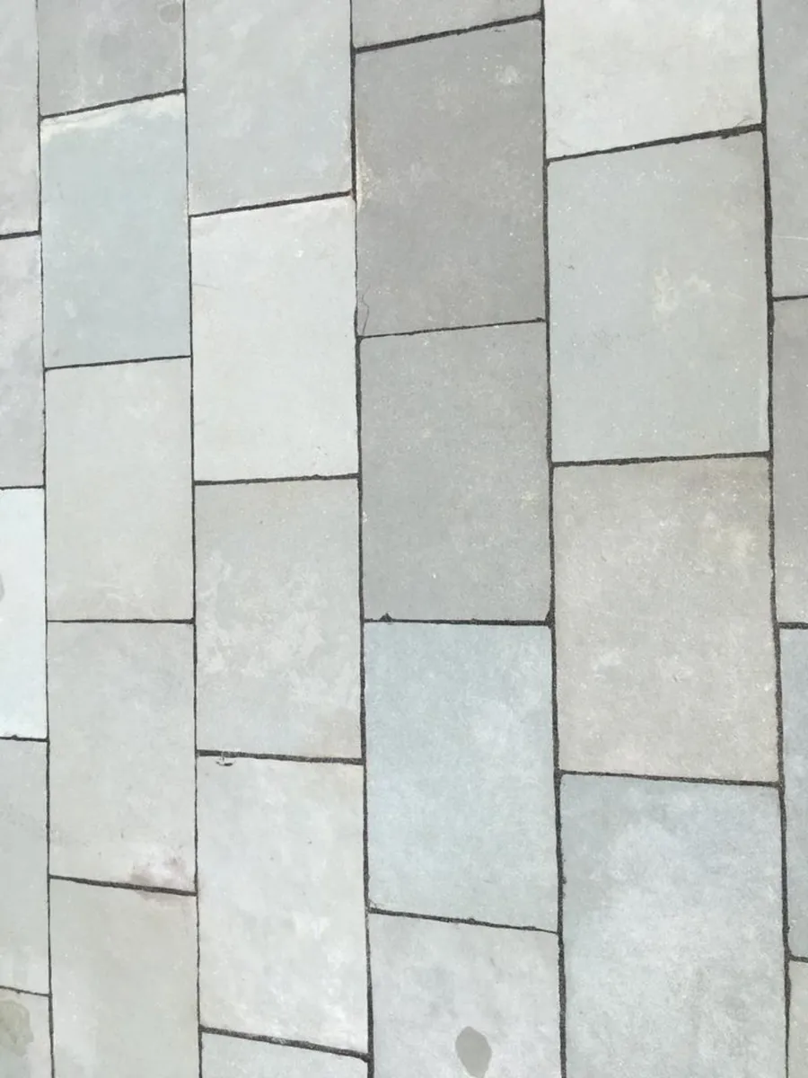 Kota Blue limestone paving - Image 3