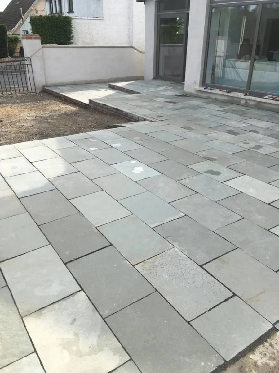 Kota Blue limestone paving - Image 4