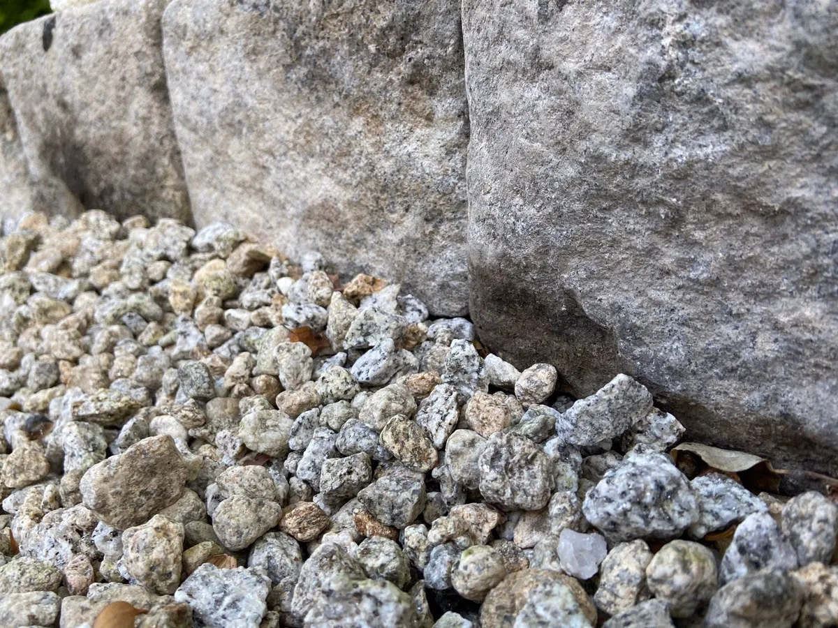 Old Salvage Reclaimed Grey Granite 6" Kerbstones - Image 4