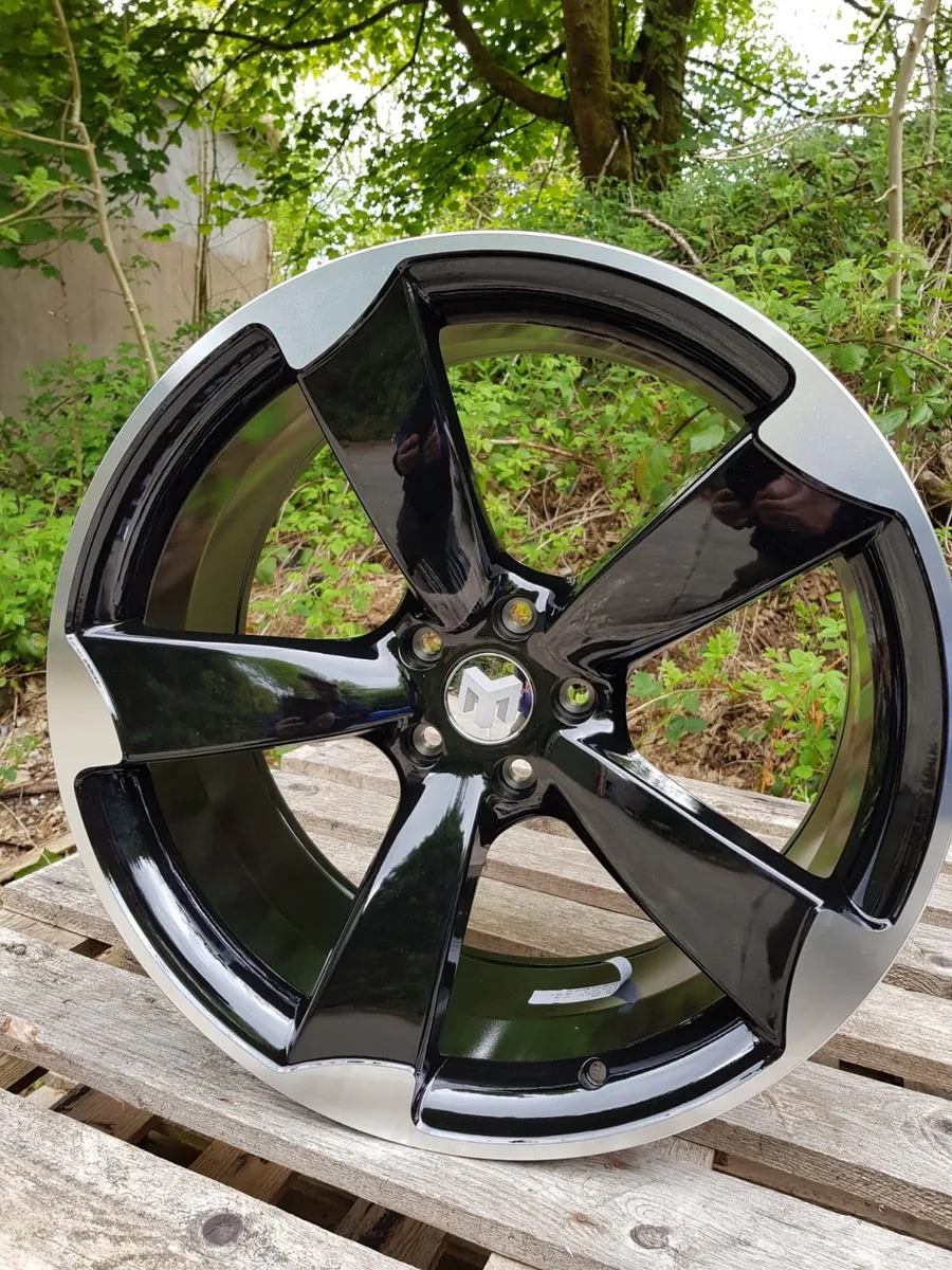 18" ttrs black 5x112