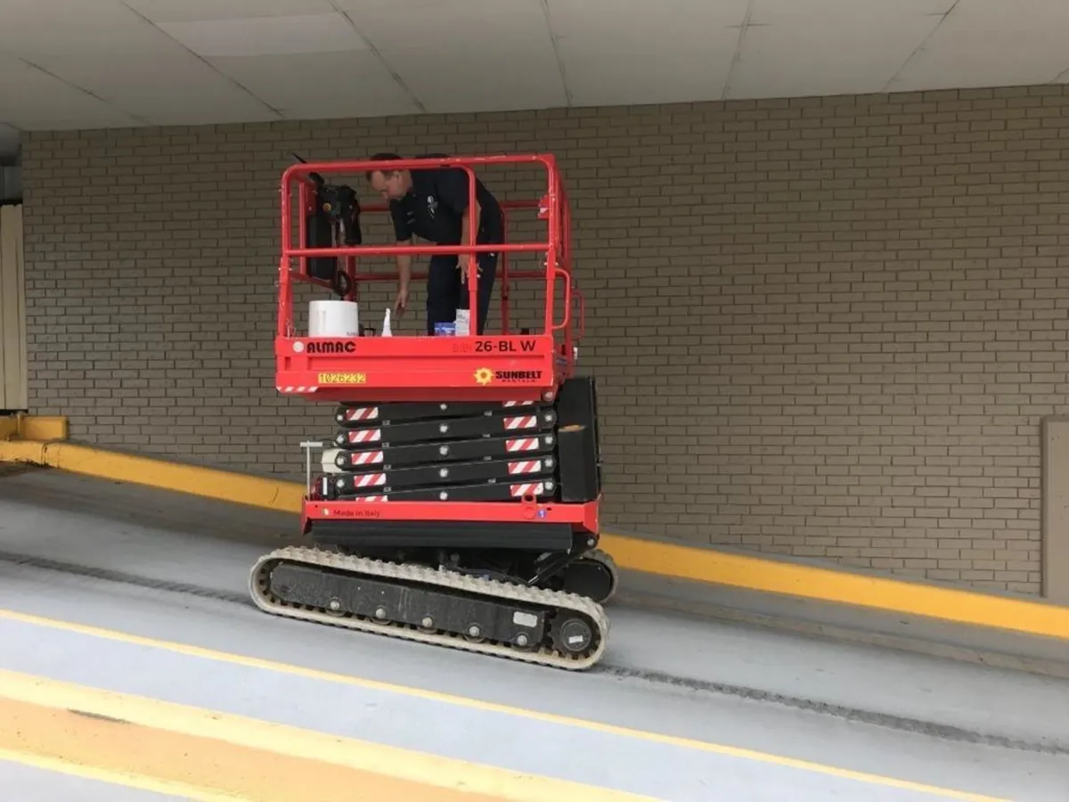 Almacrawler Rough Terrain Tracked Platforms - Image 2
