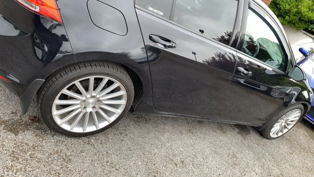 18" Veemann as new with tyres