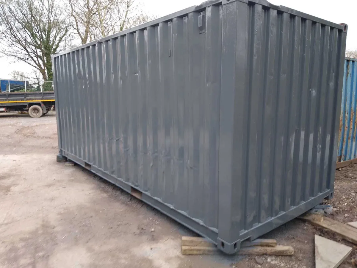 Containers 20 ft and 40 Ft for Storage - Image 3