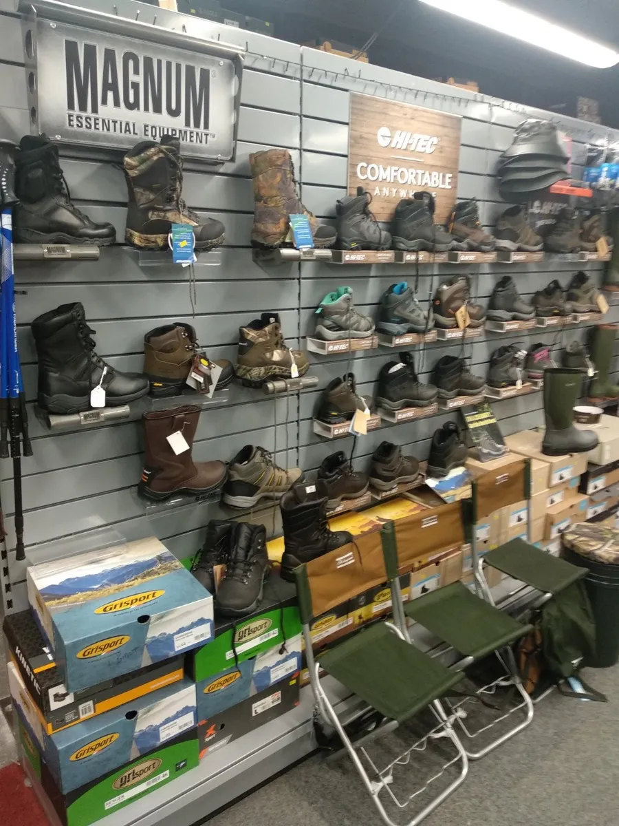 2nd Hand Metal Slatwall Shop Shelving - Image 3