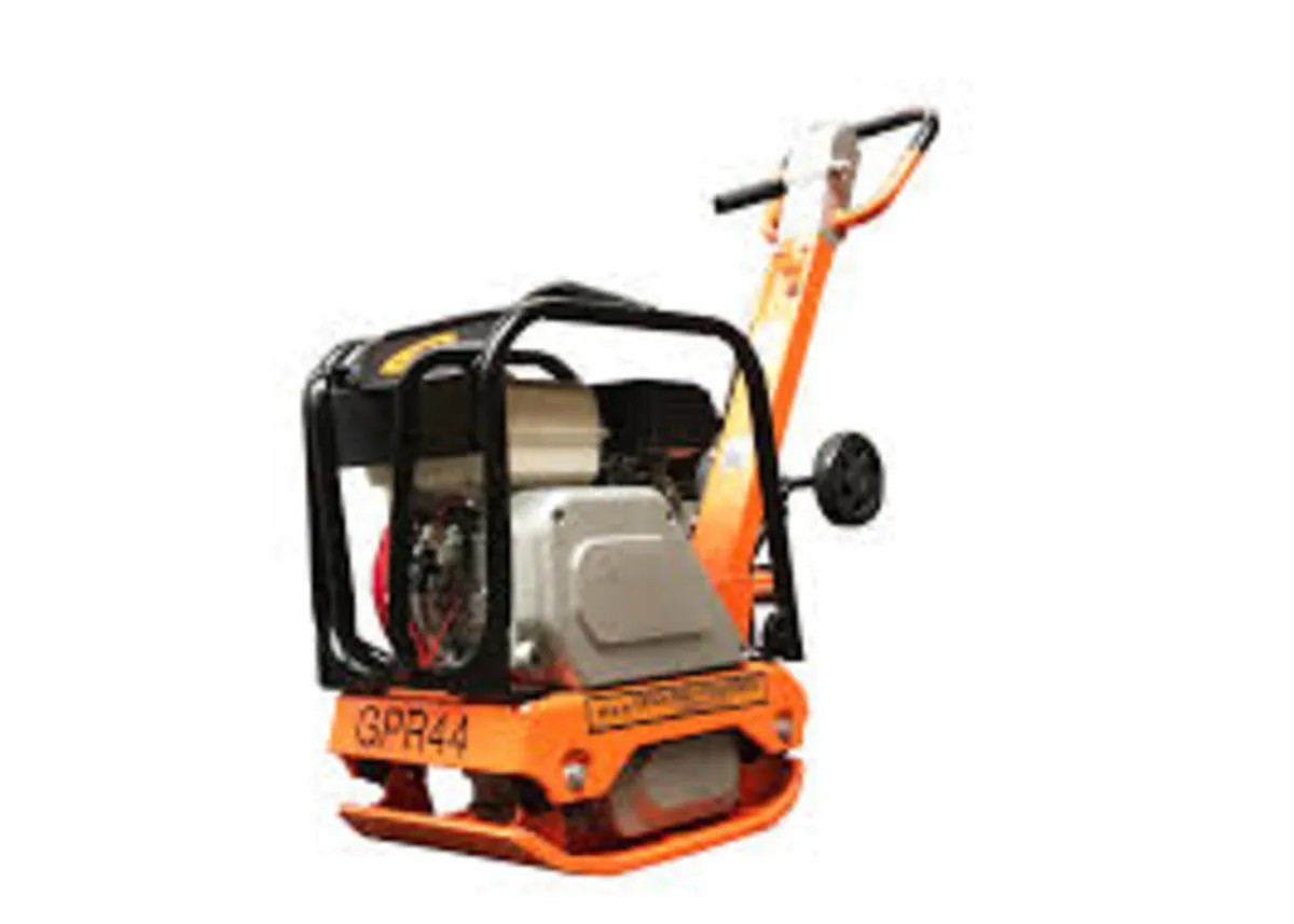 MBW Forward & Reverse Petrol wacker plate @ MSS - Image 3