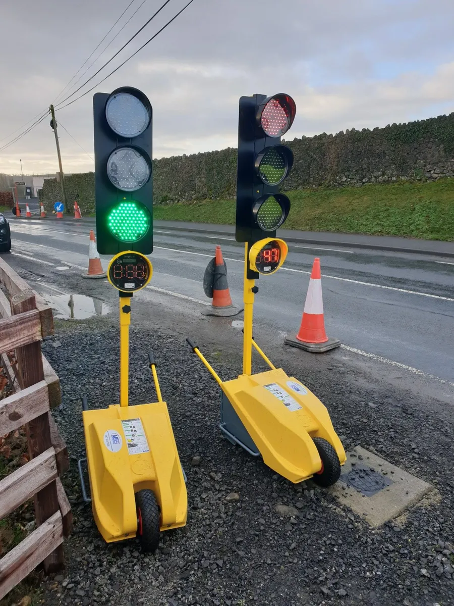 TEMPO TRAFFIC LIGHT TIMER MIDLAND SITE SUPPLIES - Image 1