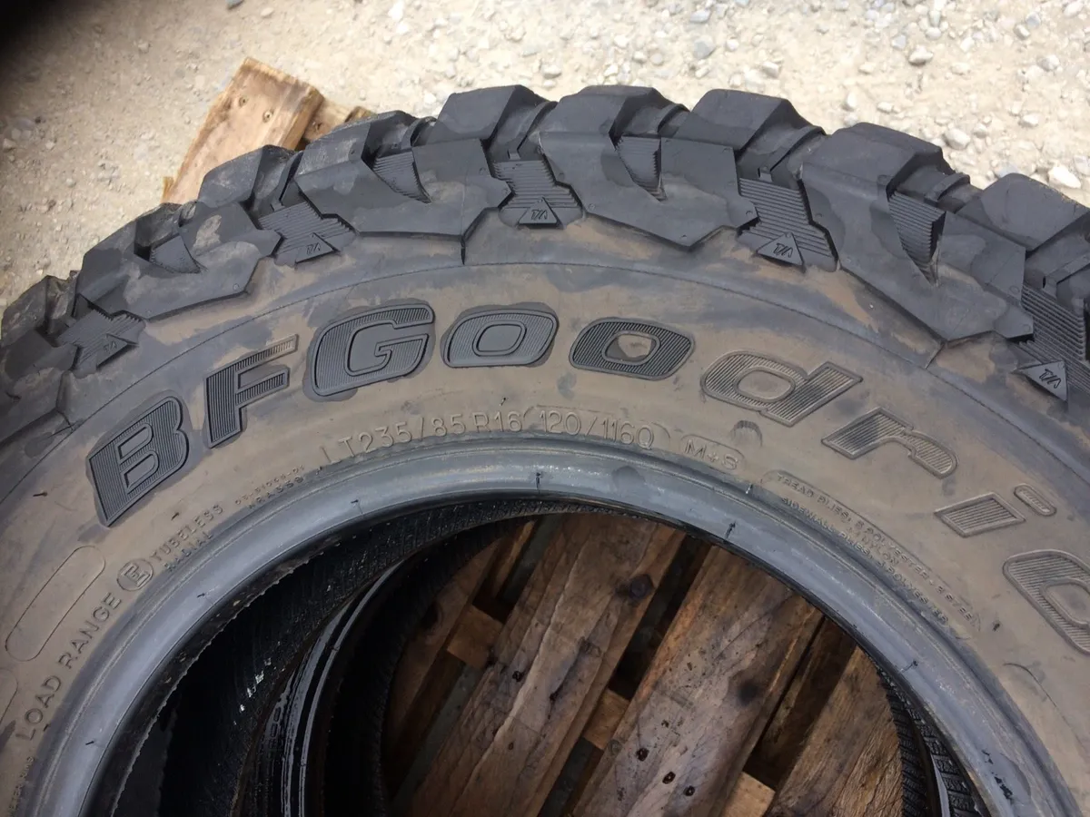 235/85R16 tyres - Image 4