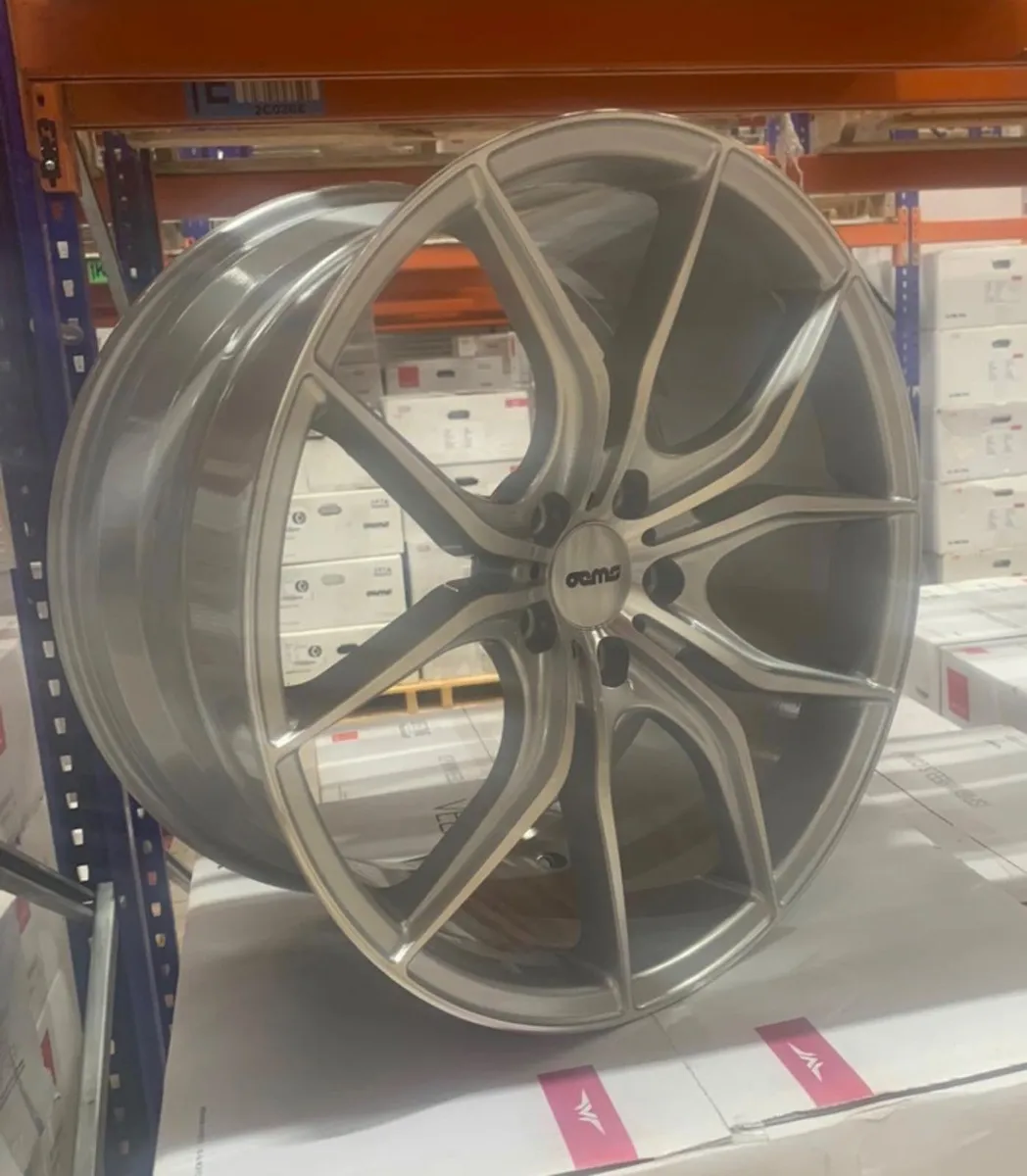 New 19" silver oems alloys 9.5 all round