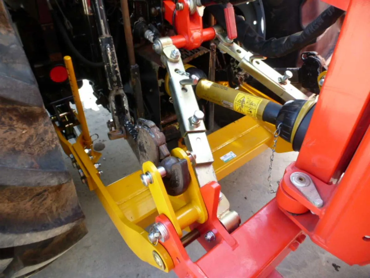 Twose axle brackets and Subframes - Image 3