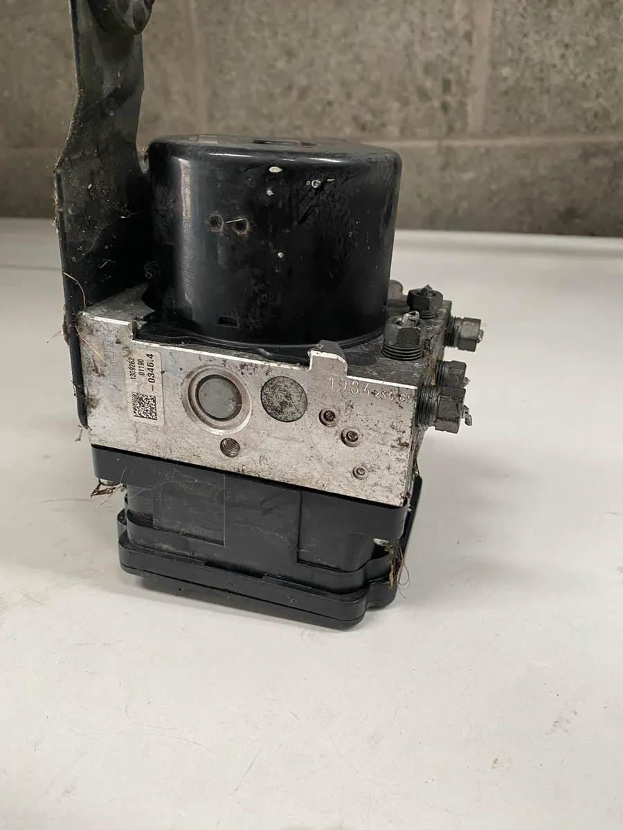Renault Megane,Scenic,Laguna MK3 ABS Pump - Image 1