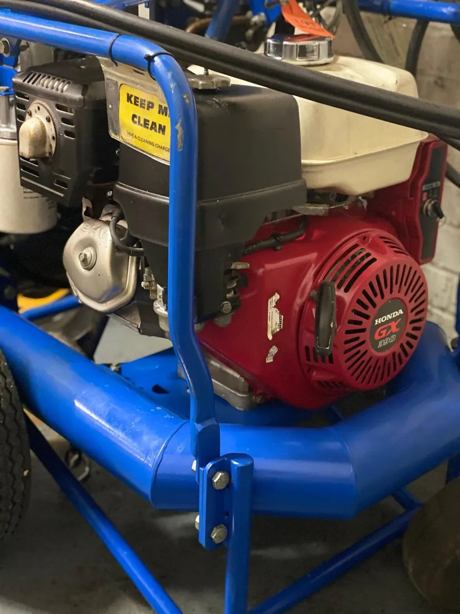 Now stocking Whiteman 36"walk behind powerfloat - Image 2