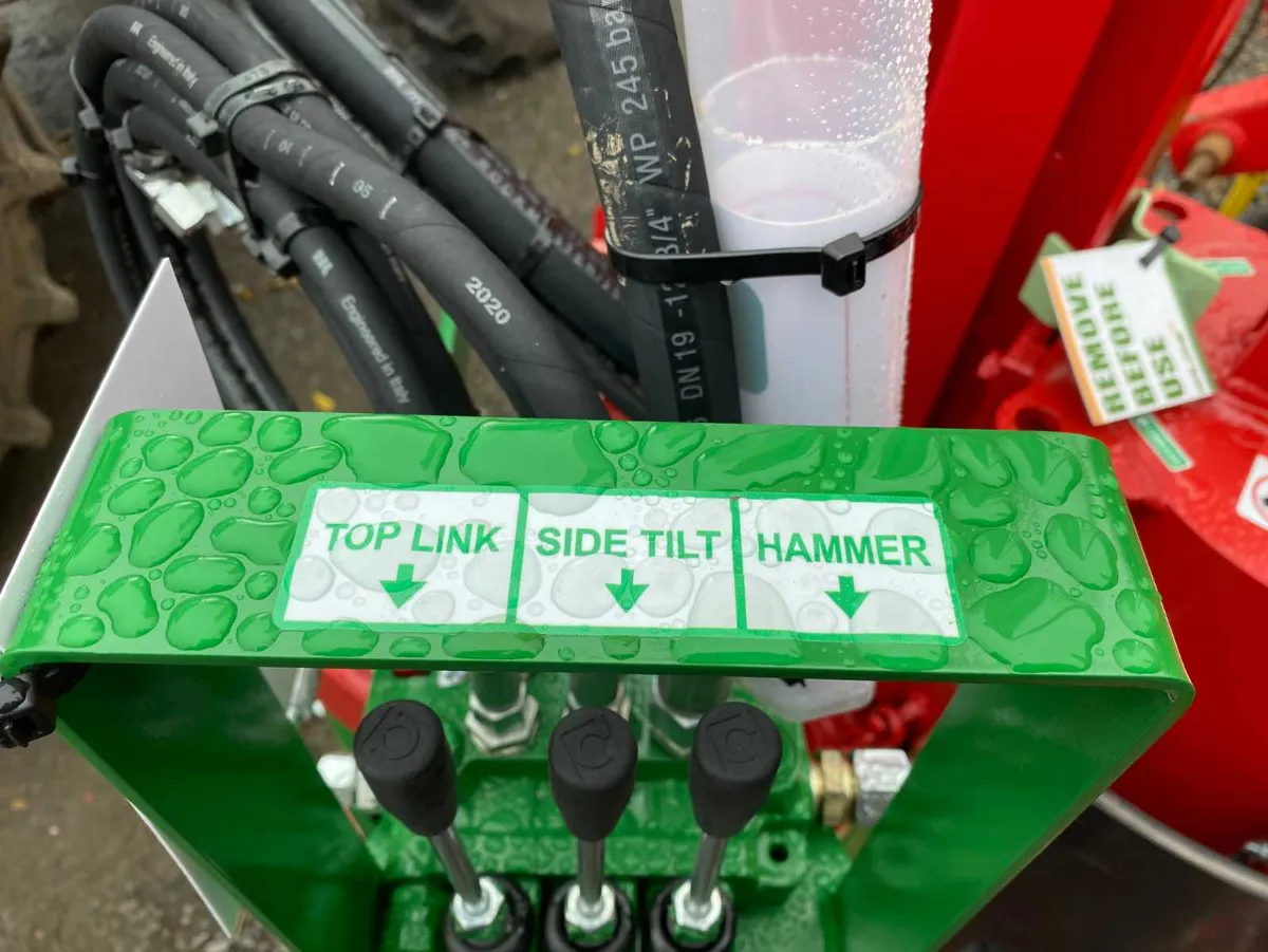 New Malone Post Drivers - Image 3