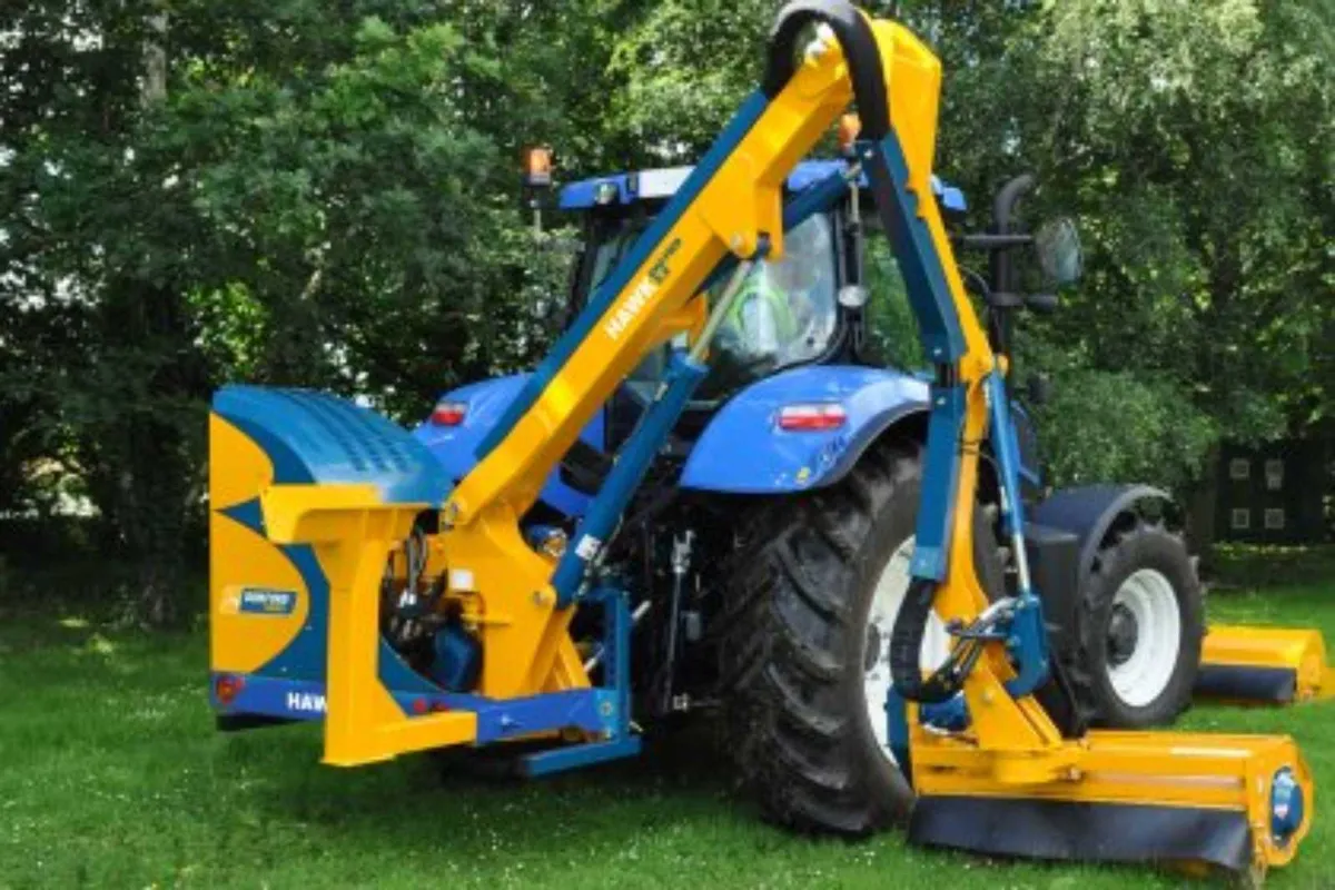 BOMFORD HEDGECUTTERS AT KEHOE BROTHERS - Image 3