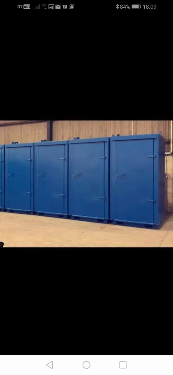 4*4 mobile site toilet - Image 1