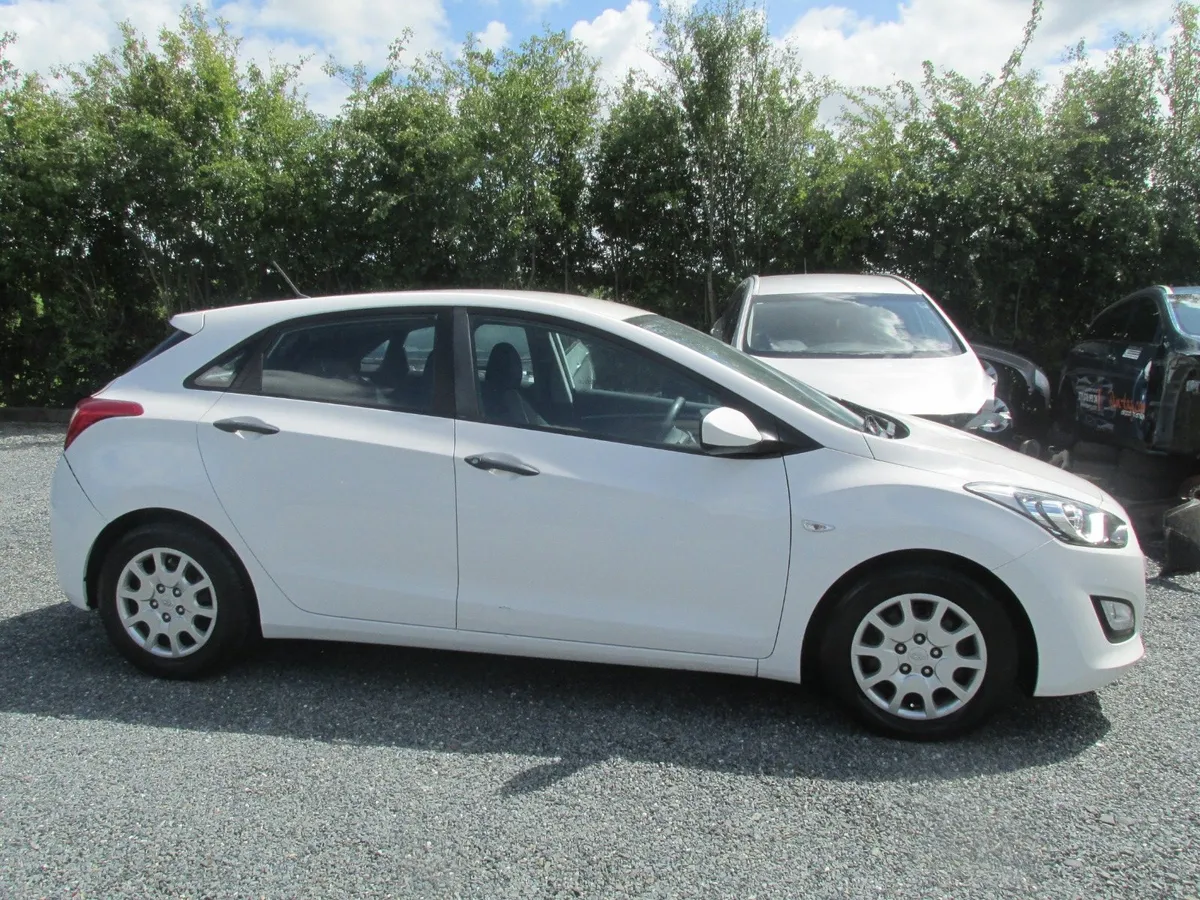 hyundai  i30 i40 ix35 sportage breaking cheap L@@K - Image 1