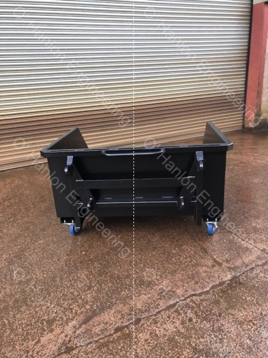 Direct Mounted Skip with Wheels - Image 1