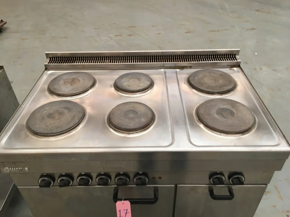 17.	Mareno 6 Ring Hob with Oven - Image 4