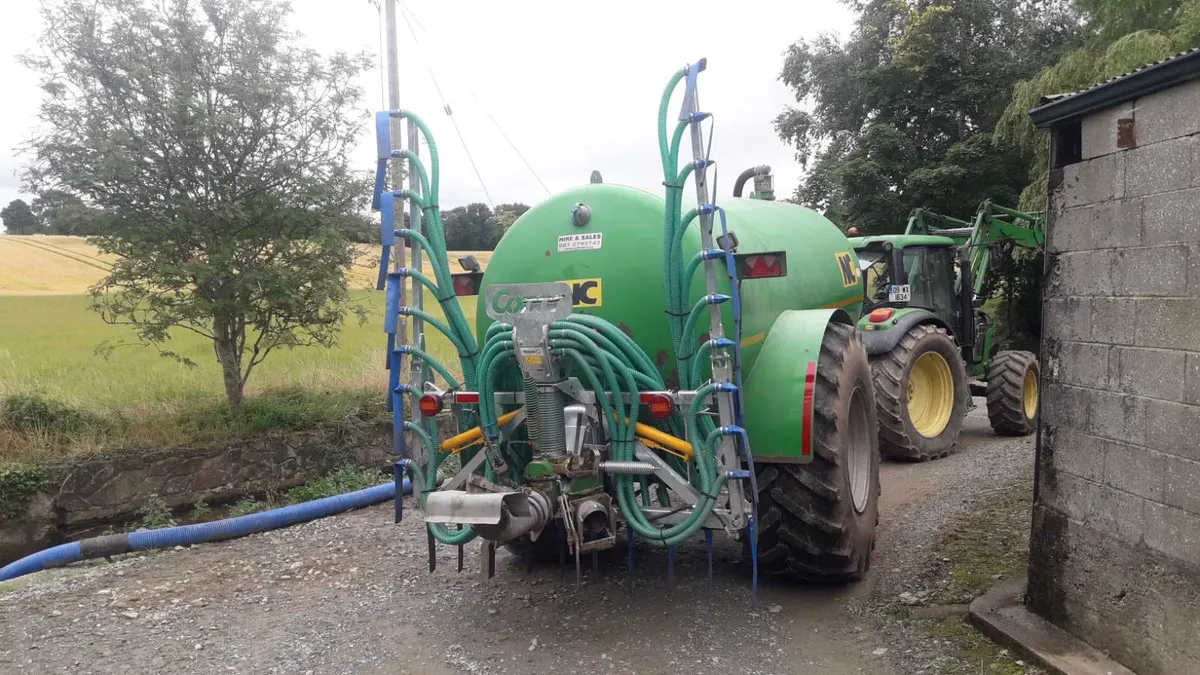 Dribblebars and standard tankers to hire.   Daily - Image 1