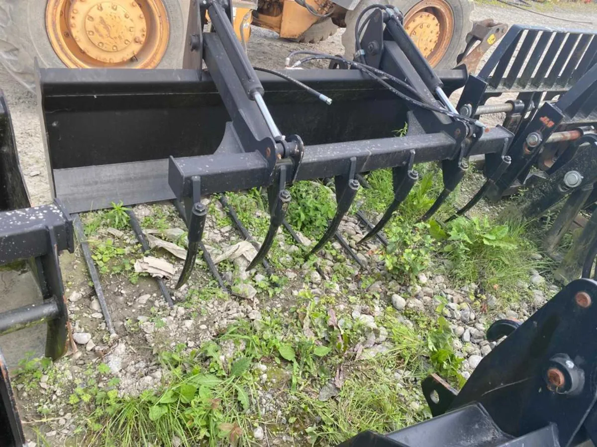 New tine grab/grab buckets/gp buckets/pallet forks - Image 1