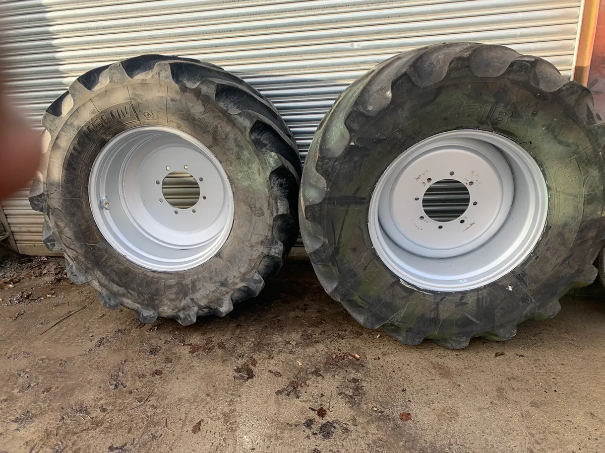 Wide tanker wheels - Image 2