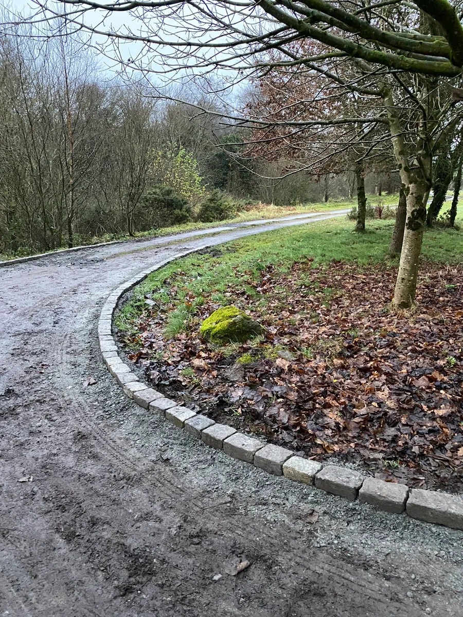 Salvage 6" Granite Driveway Edging - Image 4