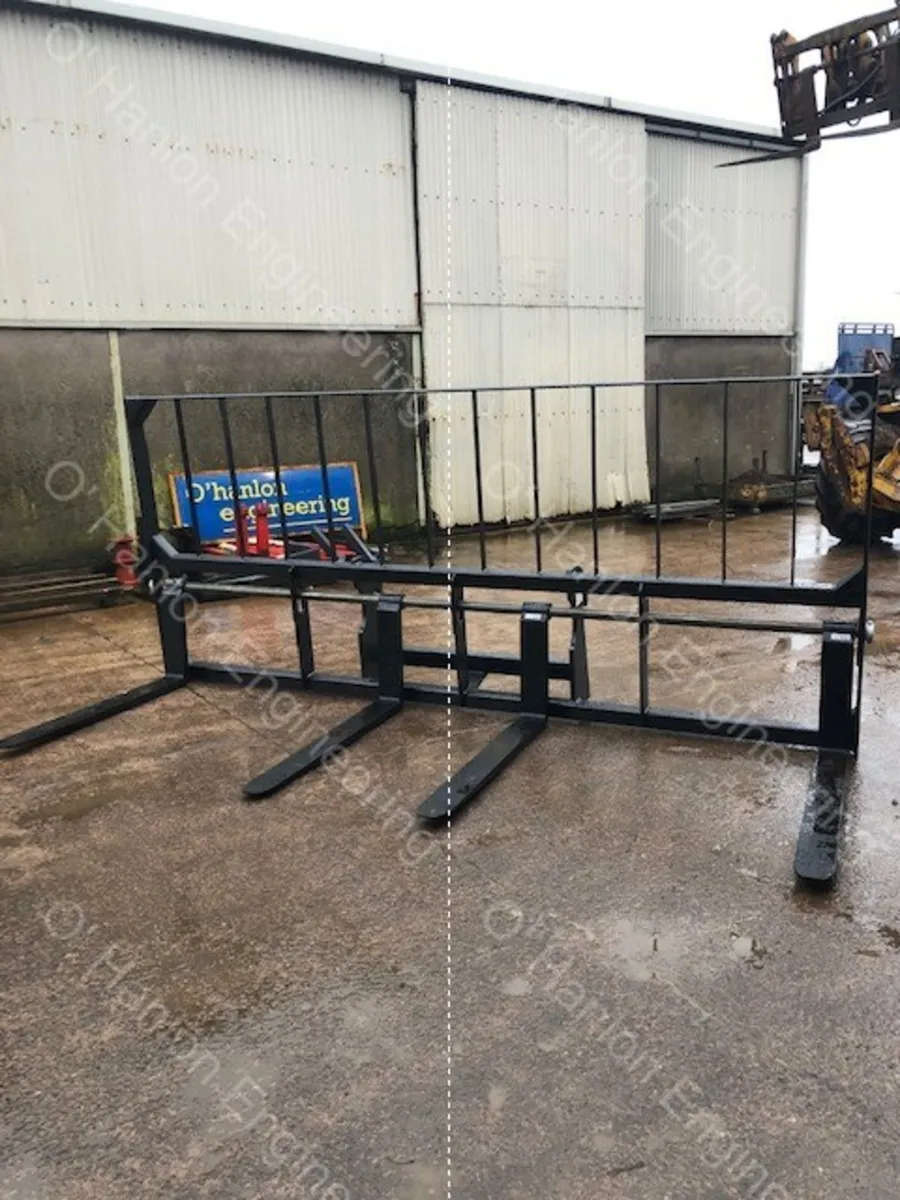 3.6mt Palletfork Carriage with 4 x 2.5 Tonne Forks - Image 1