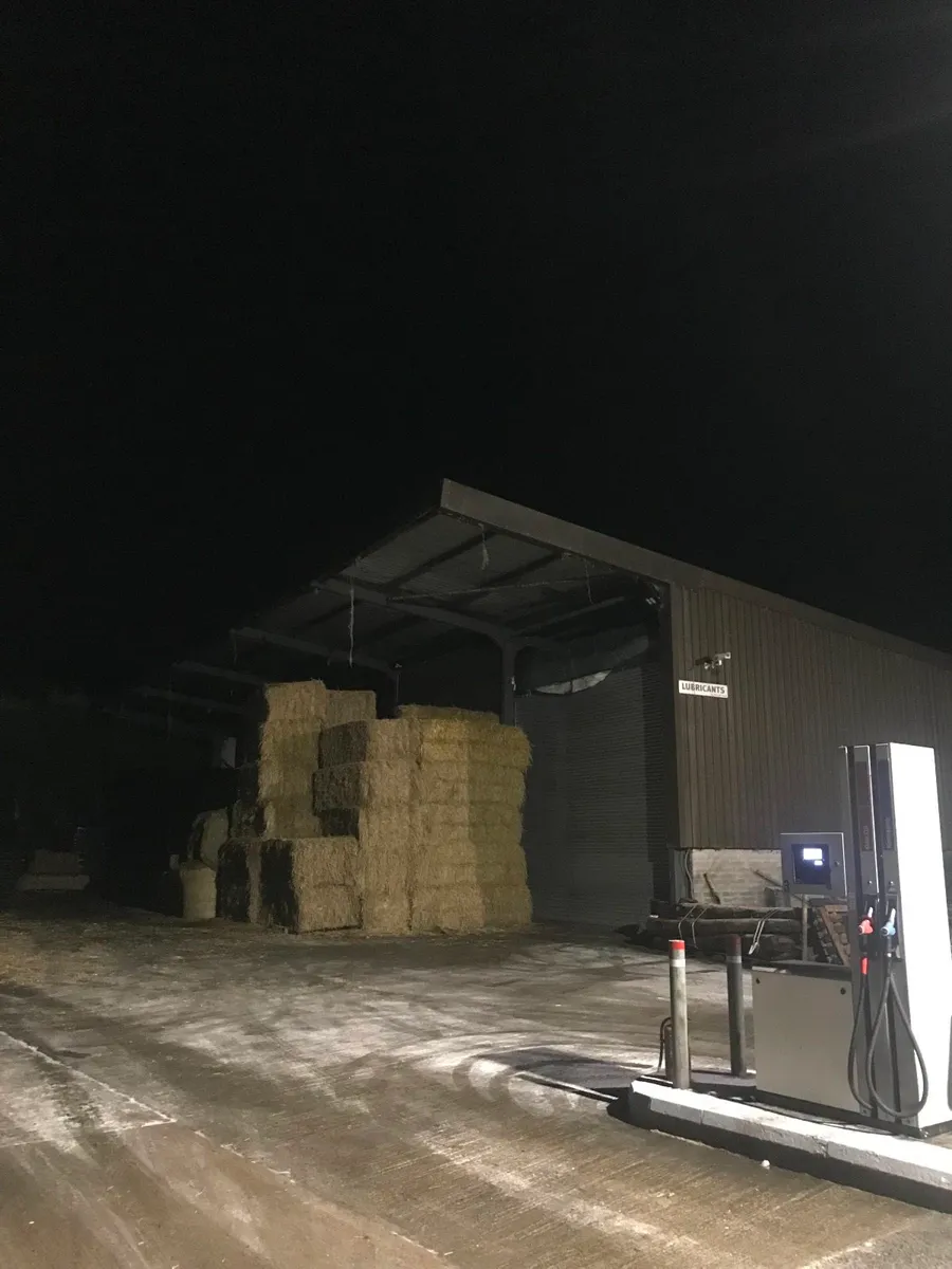 Round bale silage Hay Straw - Image 1