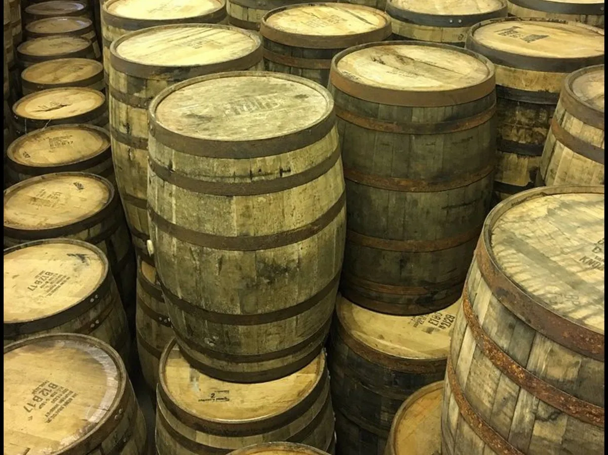 Whiskey barrels -Oak Barrels - Nationwide delivery - Image 1