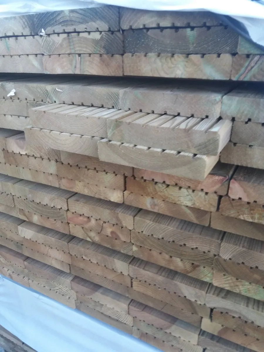 Timber Decking(REDWOOD) - Image 4