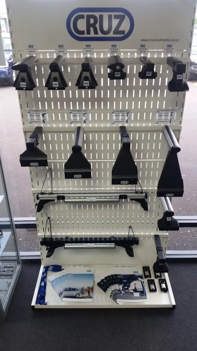 ROOF BARS, ROOF RACKS & ACCSSORIES - Image 1