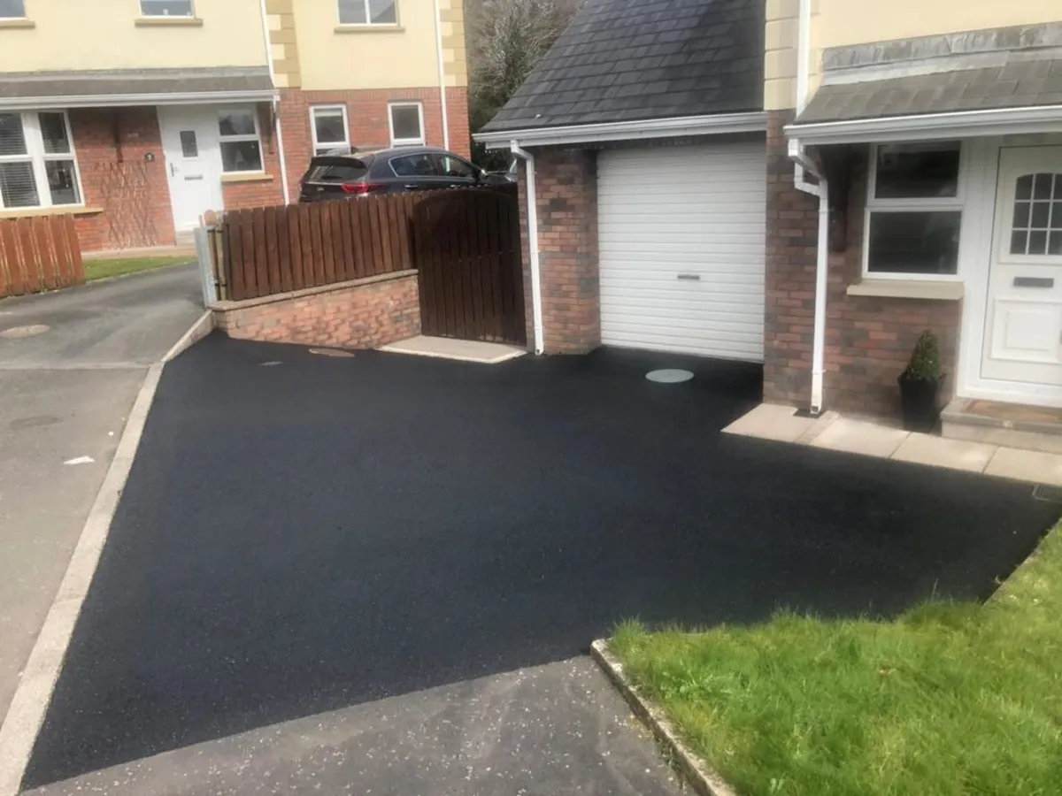 Blacktop Tarmac Enhancer - Image 4