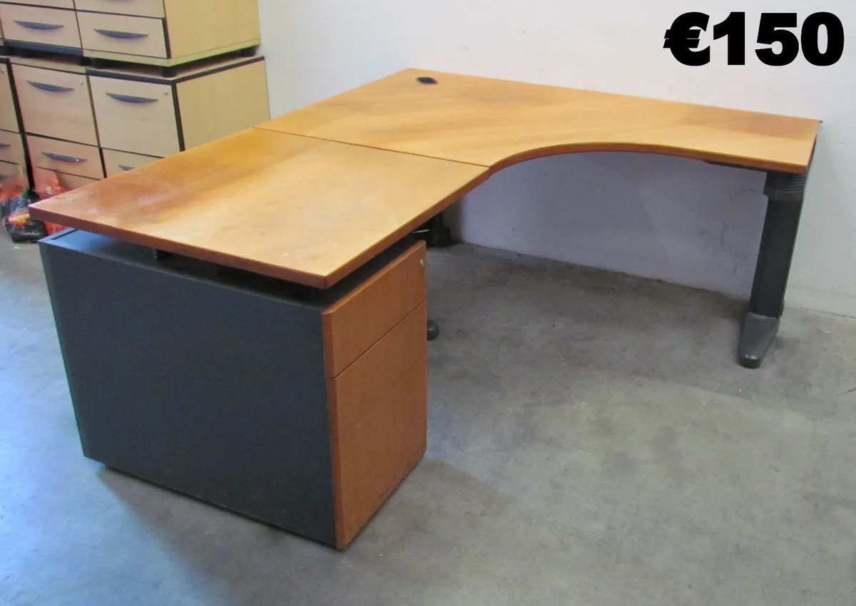 Office tables, school desks & meeting tables - Image 4