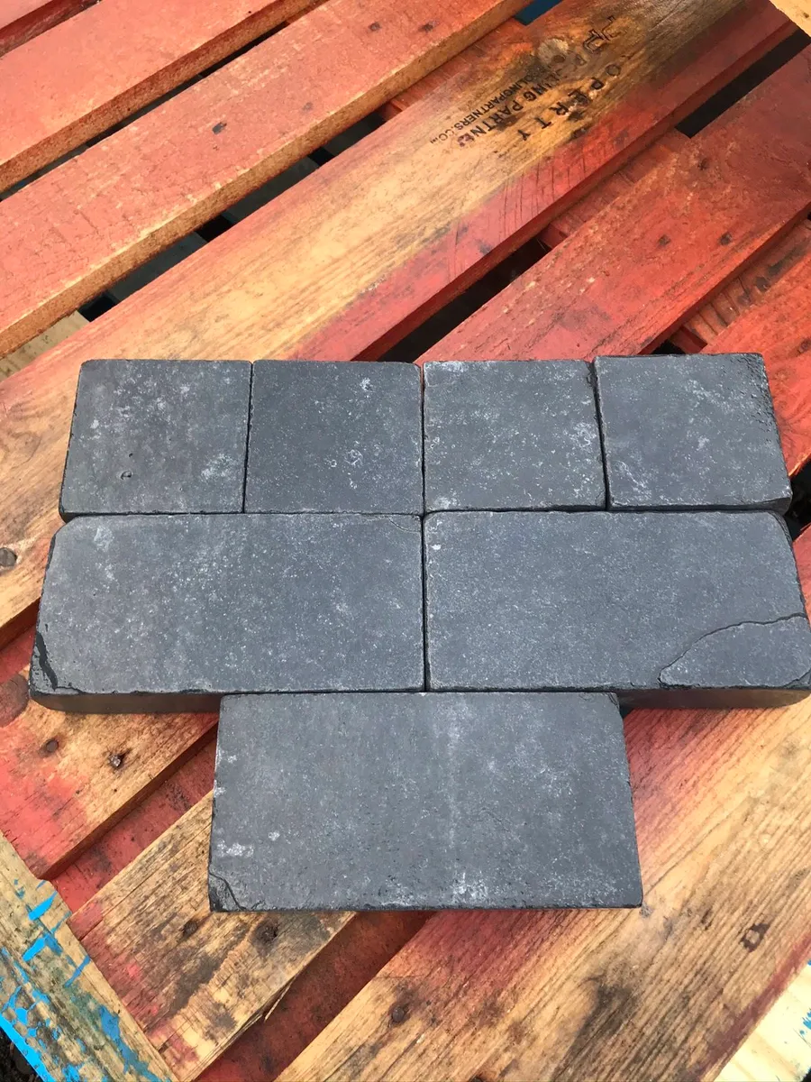 Tumbled Limestone cobbles - Image 3