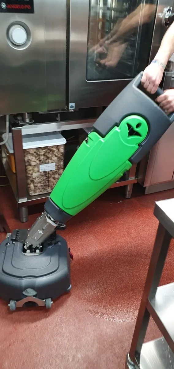Green Clean Micro scrubber dryer - Image 4