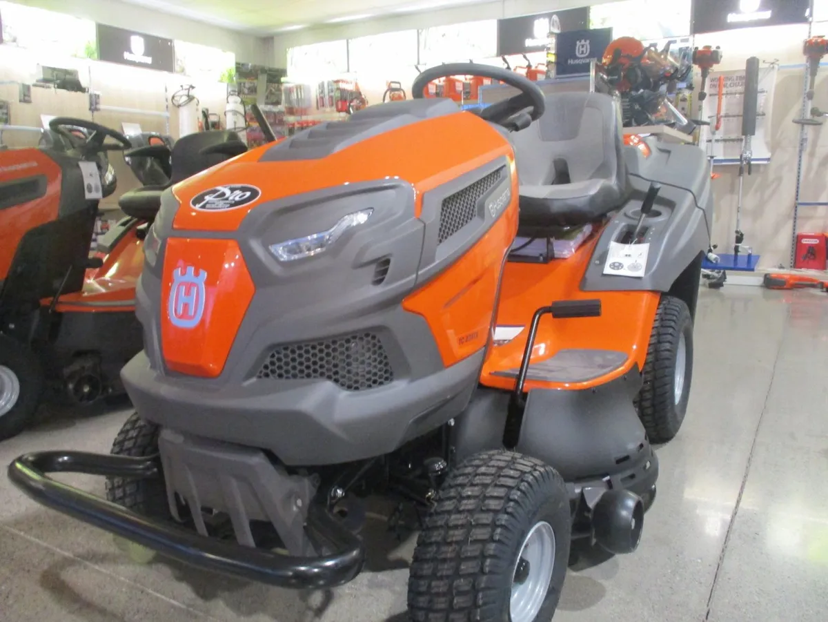 Husqvarna tractor mower TC 238 TX - Image 1