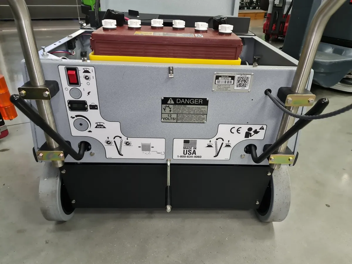 Tomcat GT Heavy duty walk behind weeper - Image 3