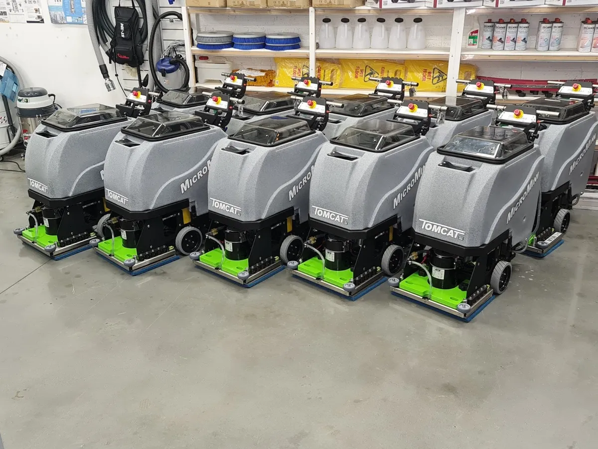 Tomcat Commercial cleaning equipment - Image 1