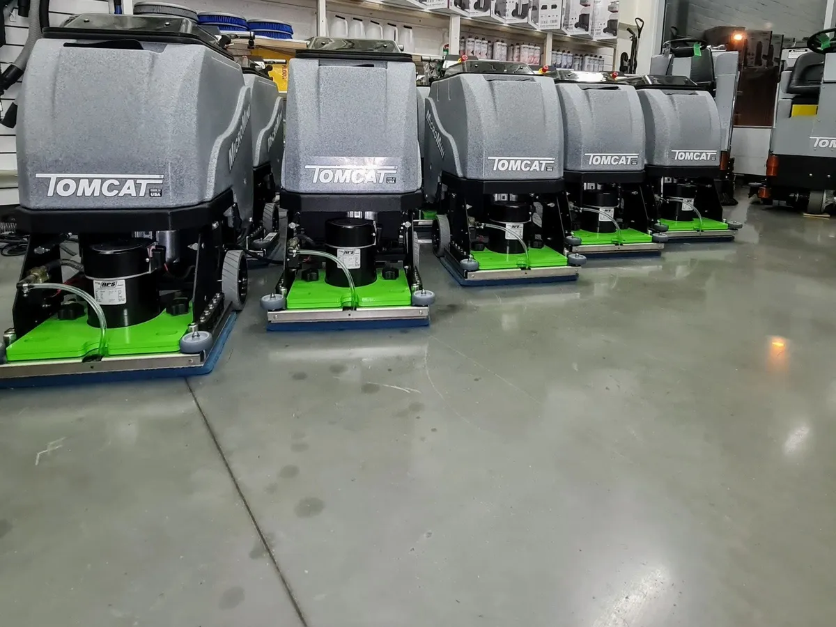 Tomcat Commercial cleaning equipment - Image 3