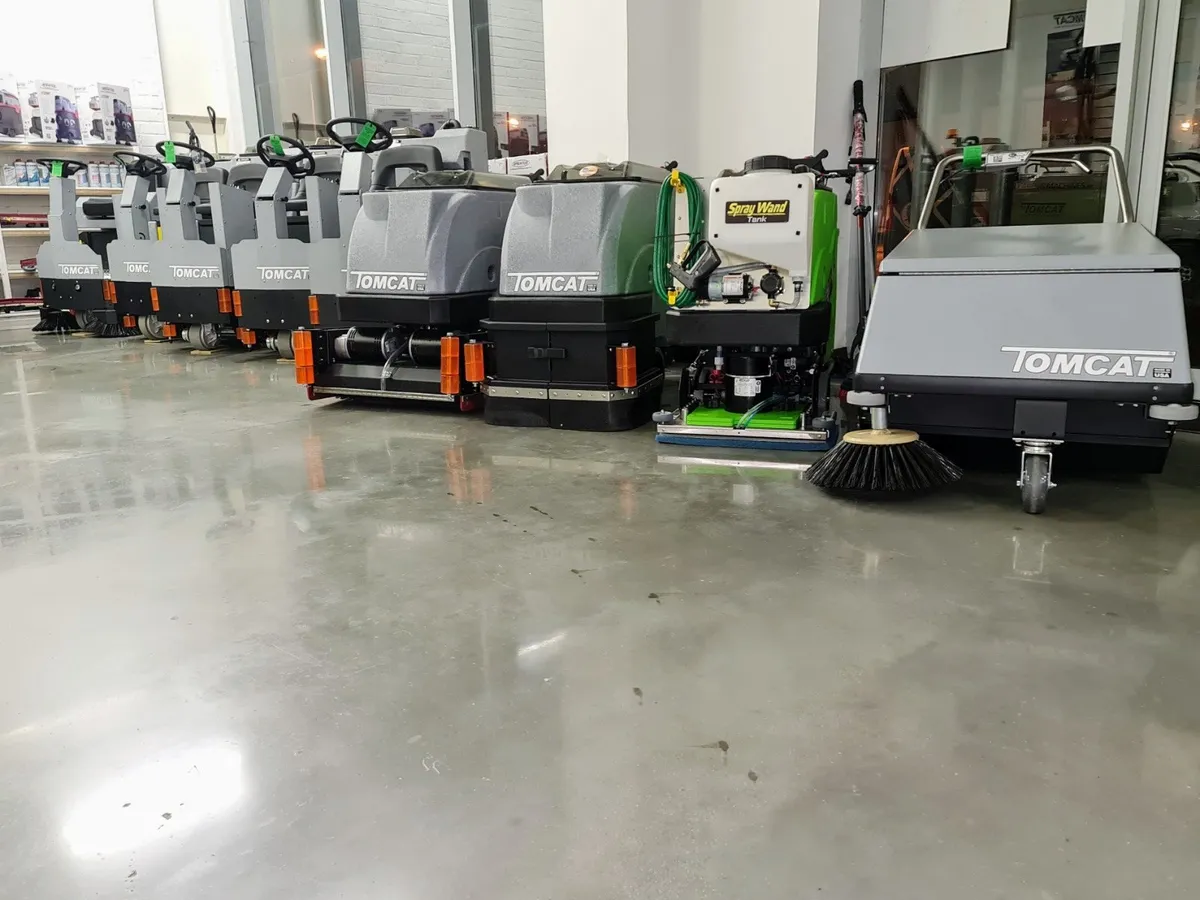 Tomcat Commercial cleaning equipment - Image 4