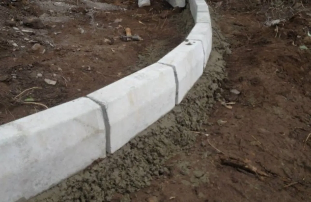 PRECAST CONCRETE KERBS - Image 2