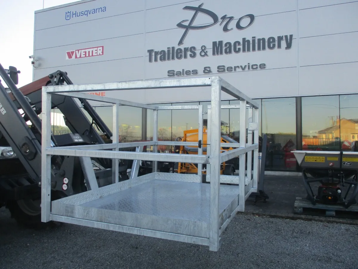 saftey cage basket 2 m x 1m  /  8 x 4 man basket - Image 2