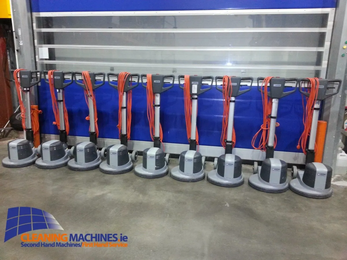 Nilfisk FM400 floor buffers/polishers/scrubbers - Image 1