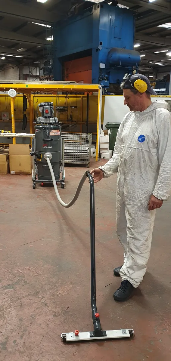 Delfin Industrial vacuums - CleaningMachines.ie - Image 4