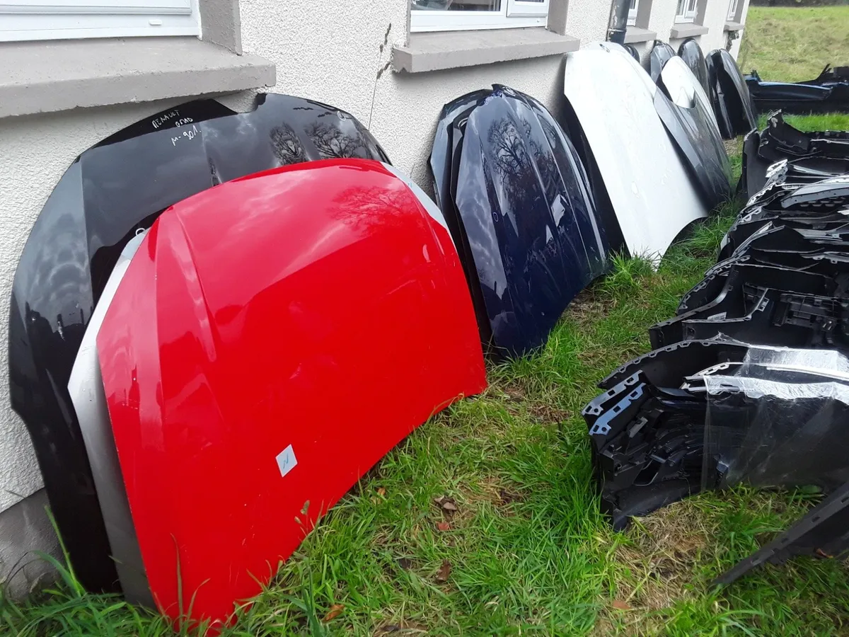 Bonnet for various makes and models - Image 1