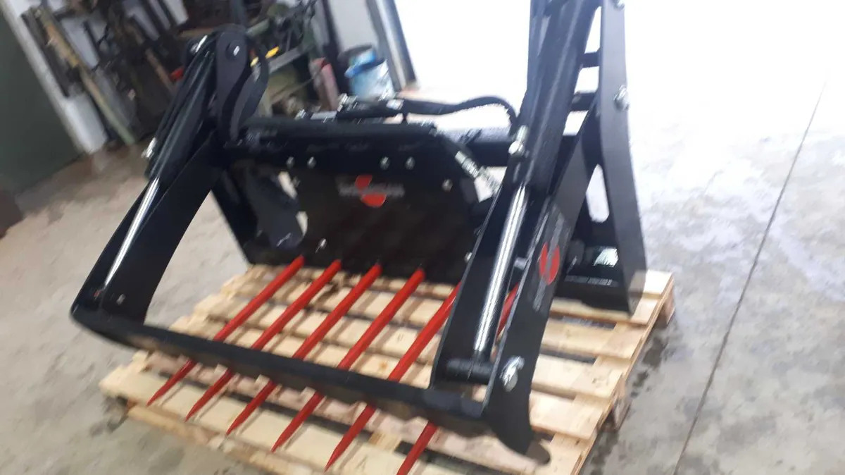 Shearman bale splitter for sale - Image 1