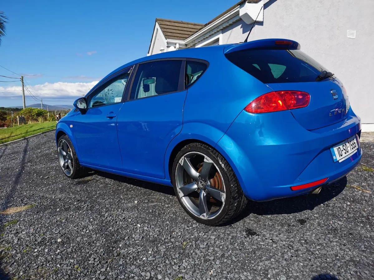 Genuine heko wind deflectors 2 & 4 pieces - Image 2