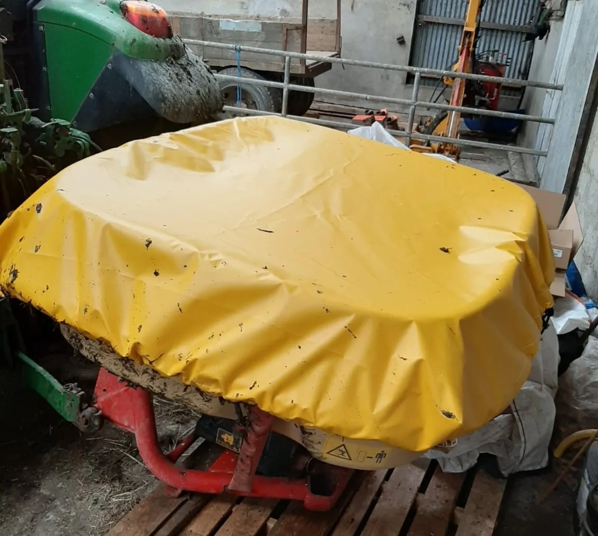 Fertiliser Spreader Covers - Image 3