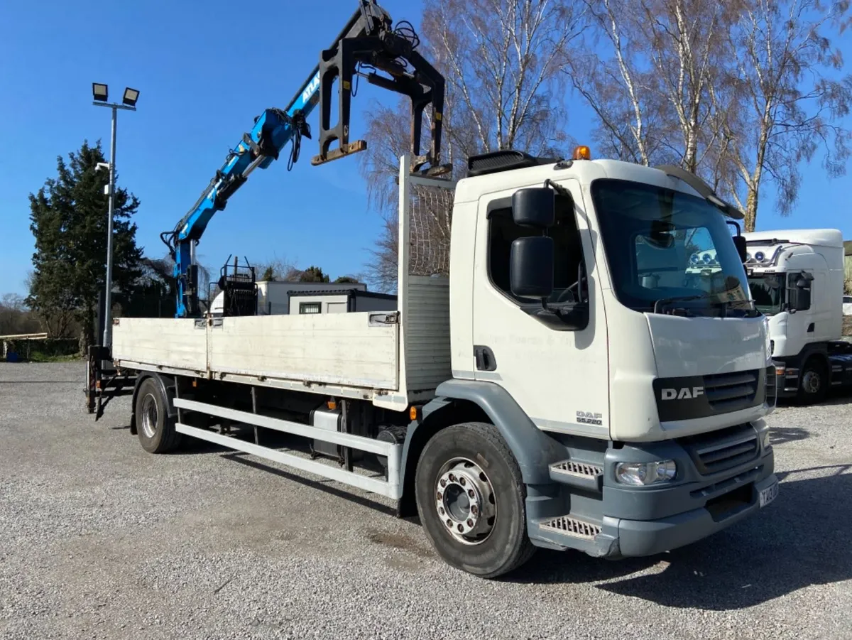 2013 DAF LF 55-220 dropside crane truck - Image 2